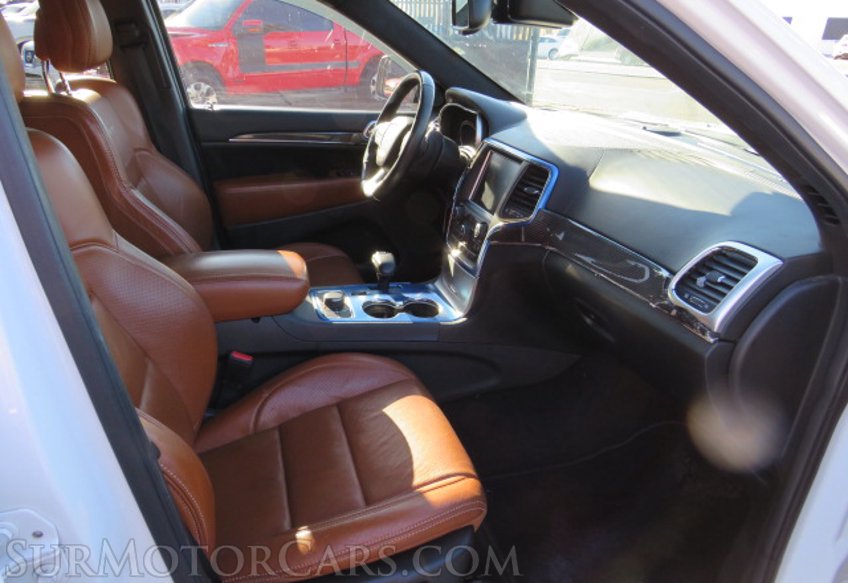 2014 Jeep Grand Cherokee - Image 29