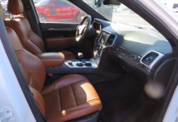 2014 Jeep Grand Cherokee - Image 29