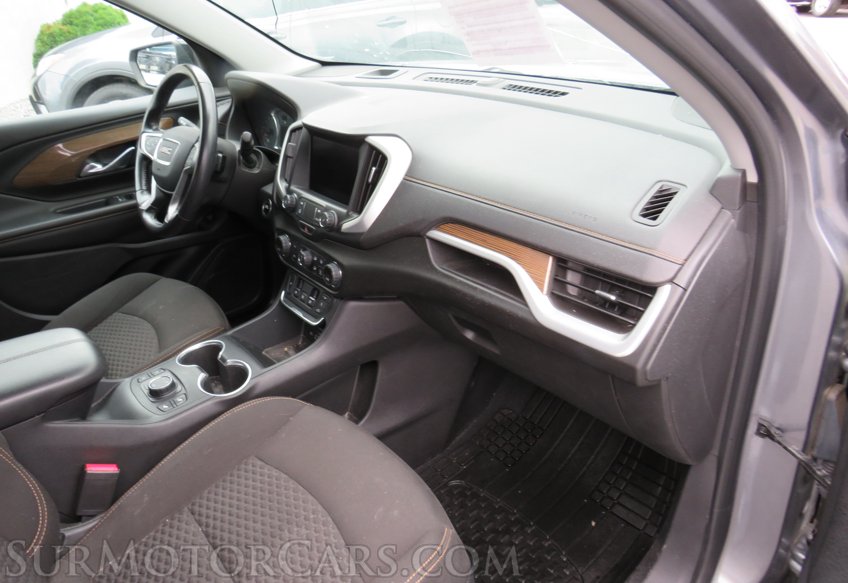 2020 GMC Terrain - Image 24