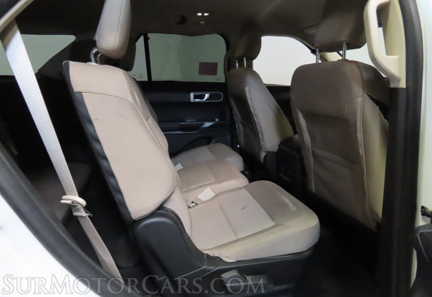 2022 Ford Explorer - Image 25