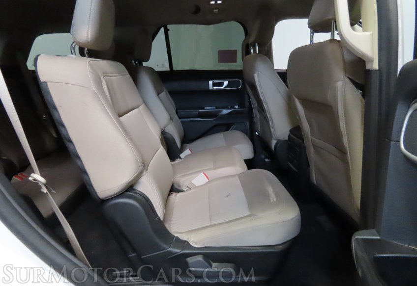 2022 Ford Explorer - Image 27