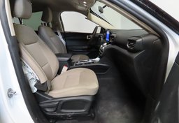 2022 Ford Explorer - Image 21