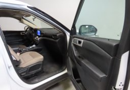 2022 Ford Explorer - Image 19