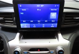 2022 Ford Explorer - Image 38