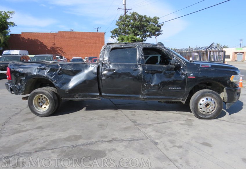 2020 Ram 3500 - Image 12