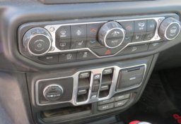 2018 Jeep Wrangler Unlimited - Image 38