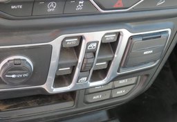 2018 Jeep Wrangler Unlimited - Image 37