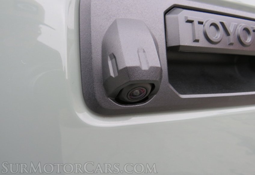 2023 Toyota Tacoma 4WD - Image 32
