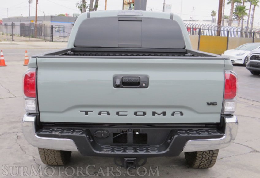 2023 Toyota Tacoma 4WD - Image 12