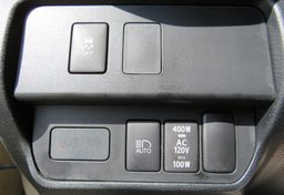 2020 Toyota Tacoma 4WD - Image 37