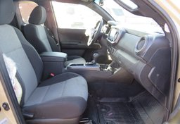 2020 Toyota Tacoma 4WD - Image 24