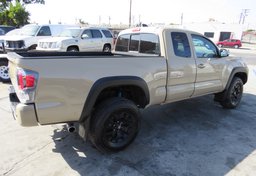 2020 Toyota Tacoma 4WD - Image 9
