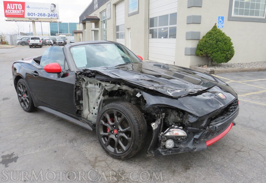 2019 FIAT 124 Spider - Image 2