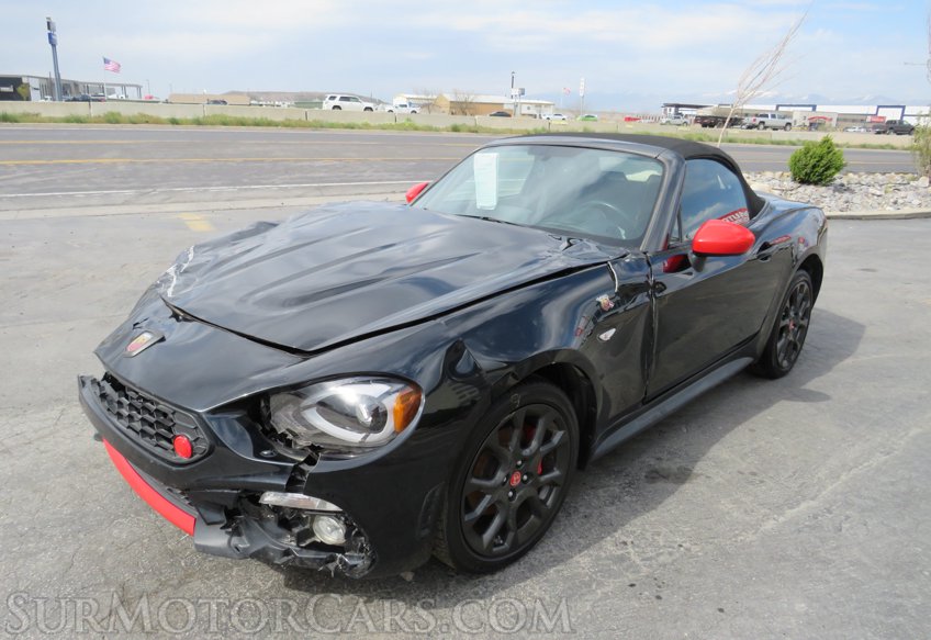 2019 FIAT 124 Spider - Image 5