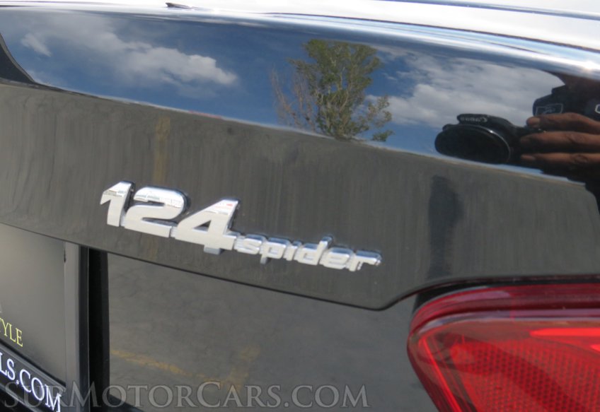 2019 FIAT 124 Spider - Image 24