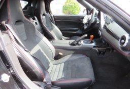 2019 FIAT 124 Spider - Image 32