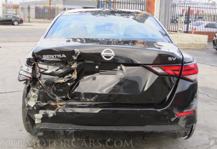 2021 Nissan Sentra - Image 12