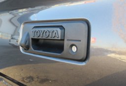 2021 Toyota Tacoma 4WD - Image 27