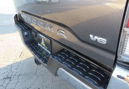 2021 Toyota Tacoma 4WD - Image 18