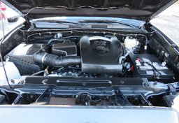 2021 Toyota Tacoma 4WD - Image 61