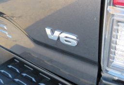 2021 Toyota Tacoma 4WD - Image 29