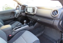 2021 Toyota Tacoma 4WD - Image 32