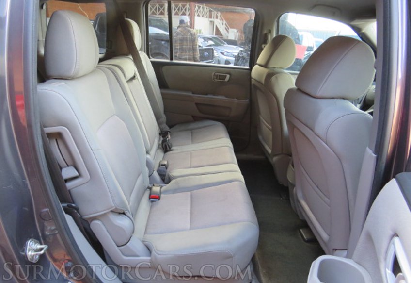 2015 Honda Pilot - Image 29