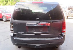2015 Honda Pilot - Image 12