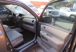 2015 Honda Pilot - Image 20