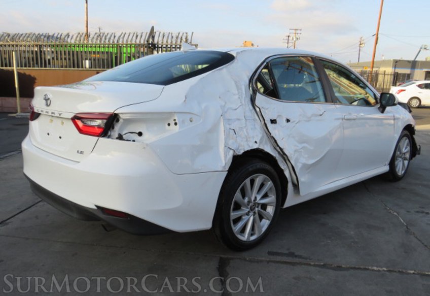 2021 Toyota Camry - Image 10