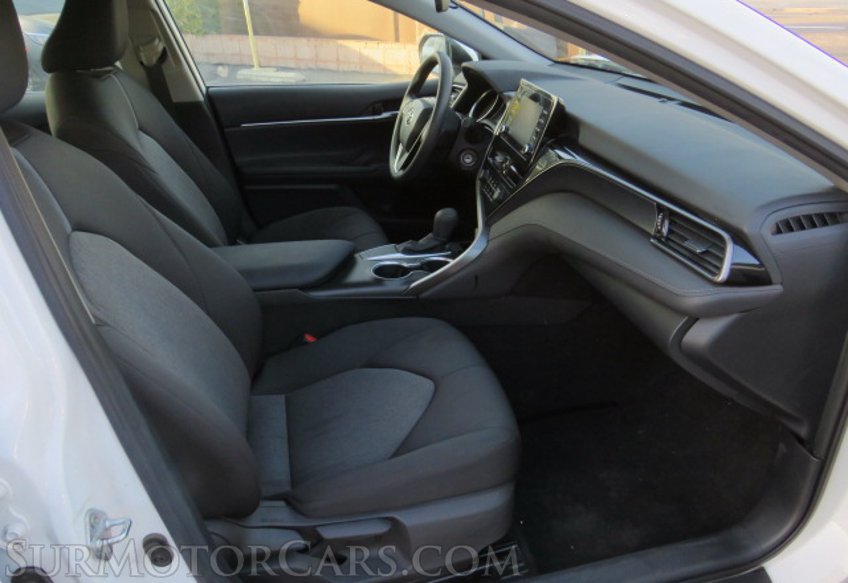 2021 Toyota Camry - Image 26