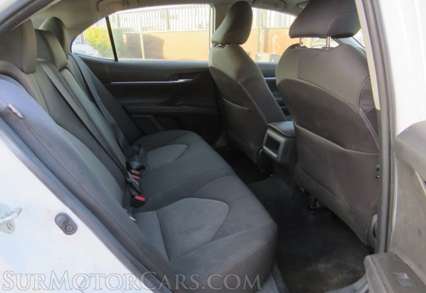 2021 Toyota Camry - Image 28