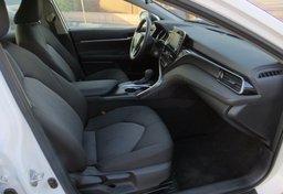 2021 Toyota Camry - Image 26