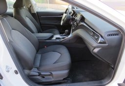 2021 Toyota Camry - Image 24