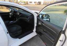 2021 Toyota Camry - Image 20