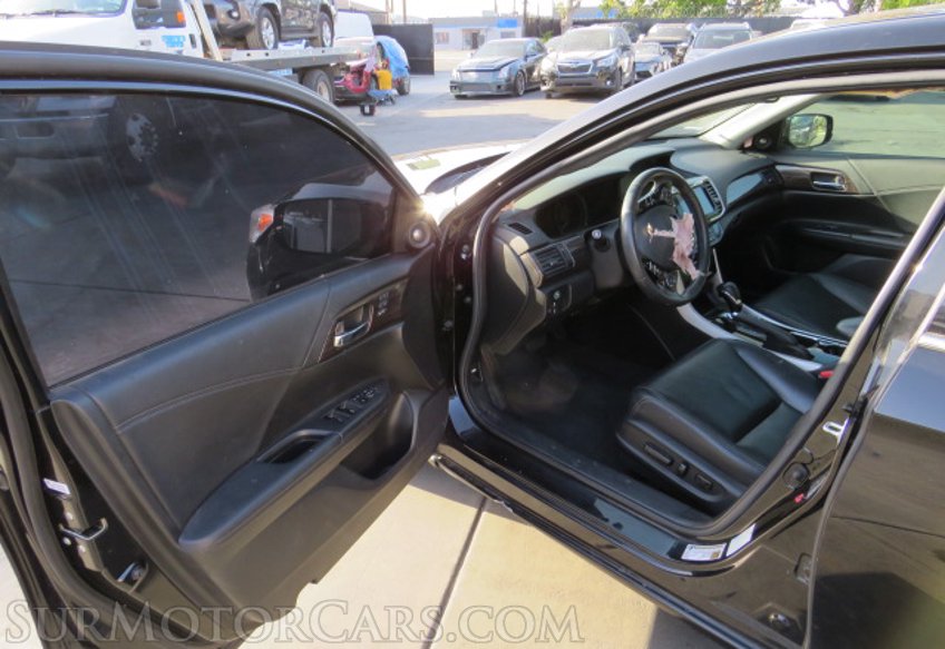 2017 Honda Accord Hybrid - Image 21