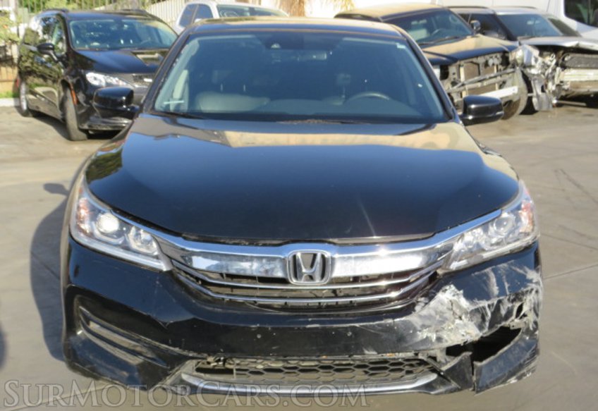 2017 Honda Accord Hybrid - Image 11