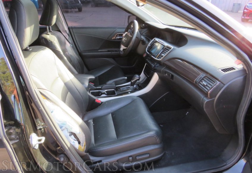 2017 Honda Accord Hybrid - Image 26