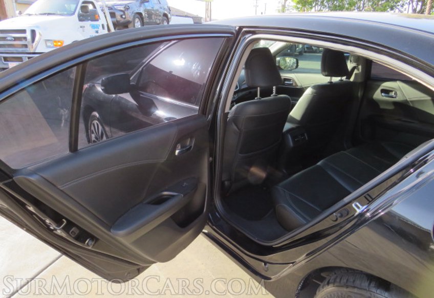 2017 Honda Accord Hybrid - Image 23