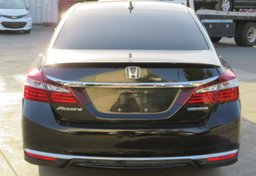 2017 Honda Accord Hybrid - Image 12