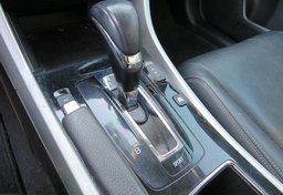 2017 Honda Accord Hybrid - Image 37