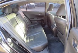 2017 Honda Accord Hybrid - Image 30