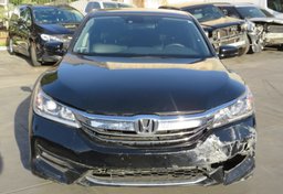 2017 Honda Accord Hybrid - Image 11