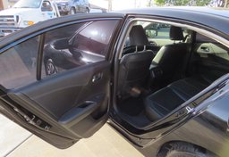 2017 Honda Accord Hybrid - Image 23