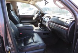 2016 Toyota Tundra 4WD Truck - Image 26