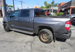 2016 Toyota Tundra 4WD Truck - Image 10
