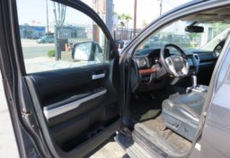 2016 Toyota Tundra 4WD Truck - Image 21