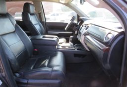 2016 Toyota Tundra 4WD Truck - Image 31