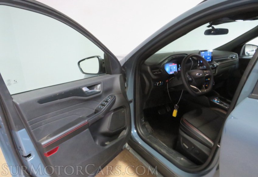 2023 Ford Escape - Image 20