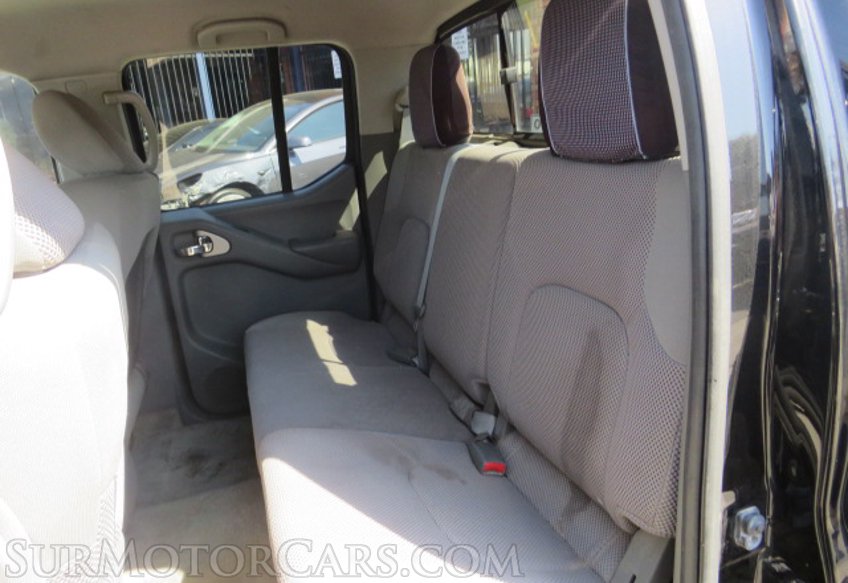 2014 Nissan Frontier - Image 32